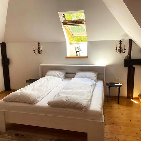 Rose'S Oldtown Apartment Brasov Luaran gambar