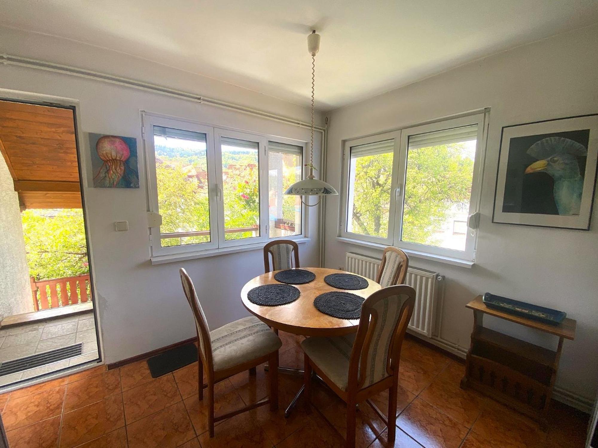 Rose'S Oldtown Apartment Brasov Luaran gambar